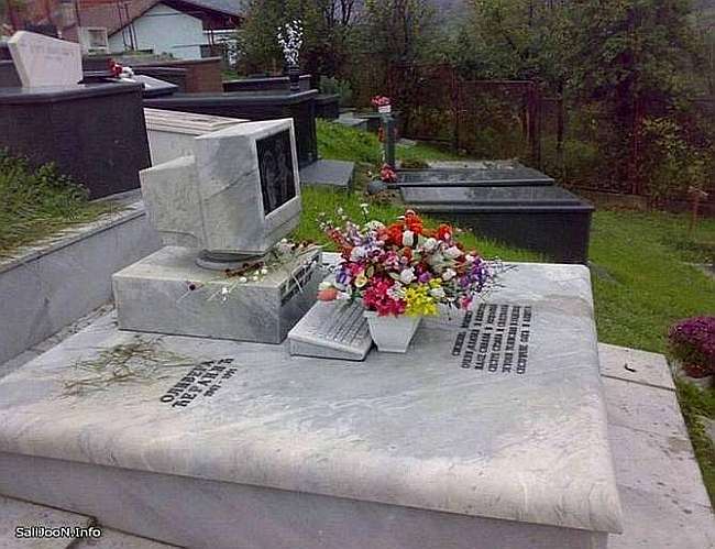 Computer Headstone